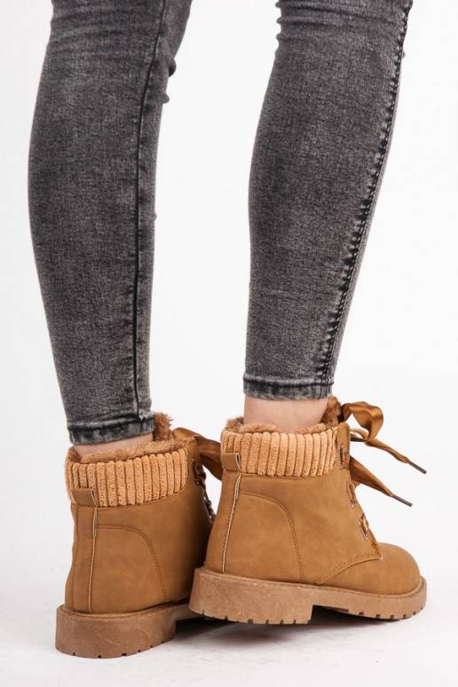 Rudos spalvos išskirtiniai aulinukai...