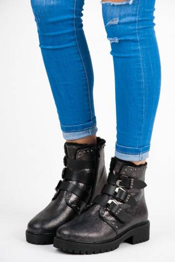 Stilingi pašiltinti Betler...