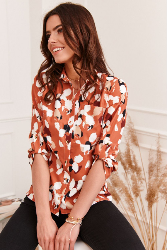 Classic model women's t-shirt with interesting patterns in brown color
