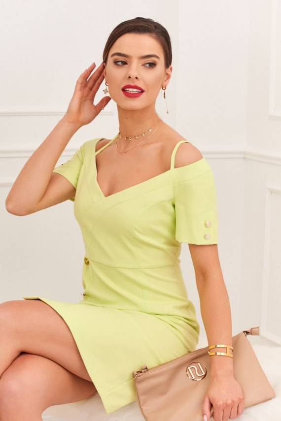  z dekoltem carmen  0484