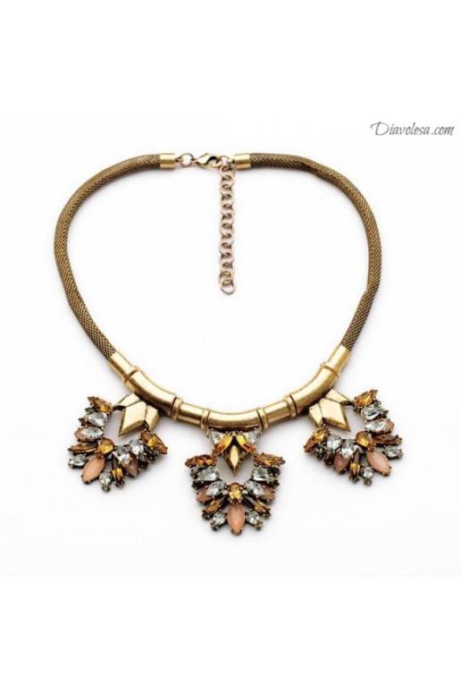 Kaklo papuošalas aukso spalvos