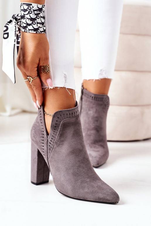 Insulated Boots On A Block Heel Grey Sally