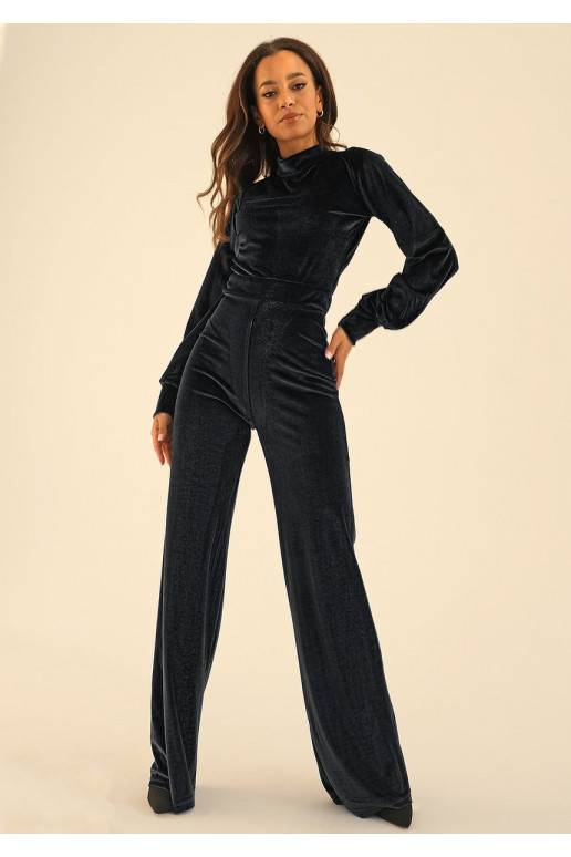 Noel - fitted black velvet women suit