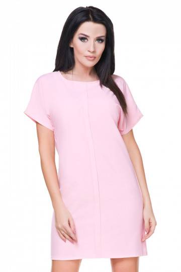 rausva-suknele-su-trumpomis...