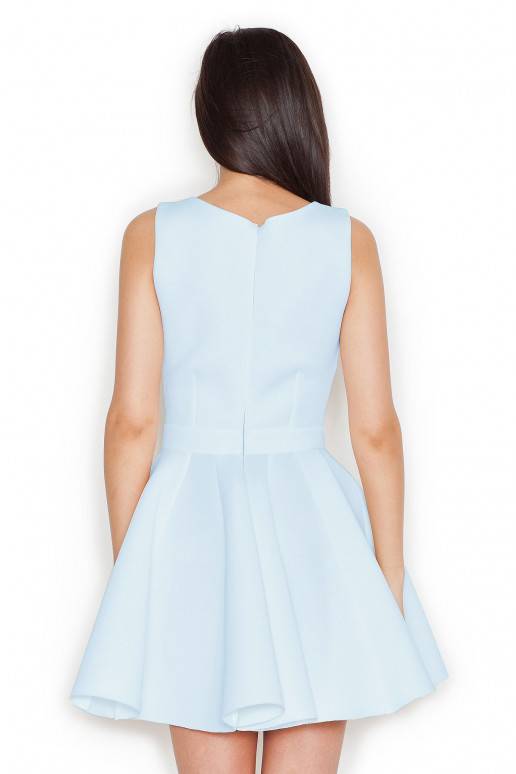 pusta-suknele-su-kaspinu-is-katrus