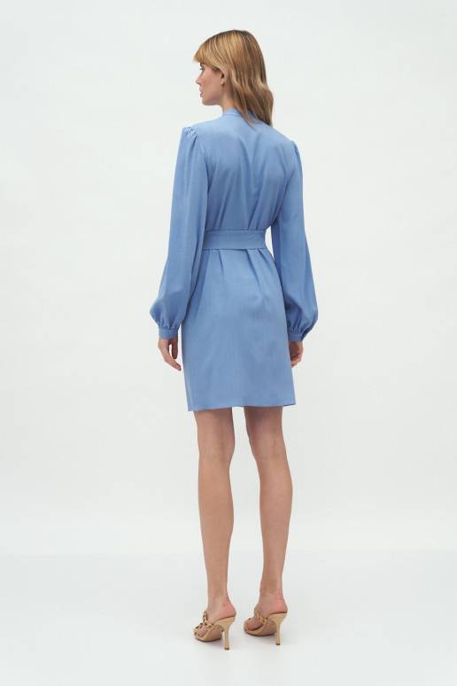 suknele-placiomis-rankovemis-is-nife