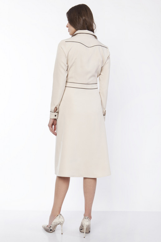 suknele-ilgomis-rankovemis-is-lanti