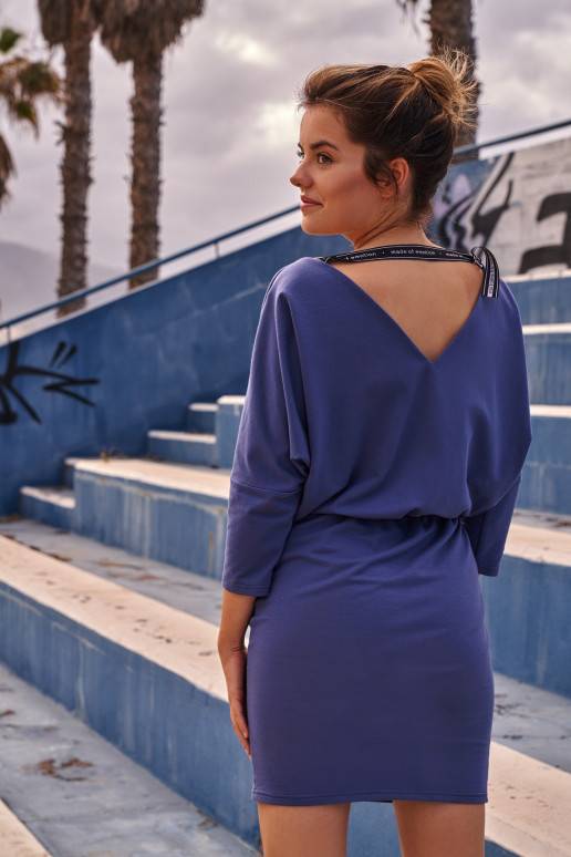 violetines-spalvos-suknele-is-moe