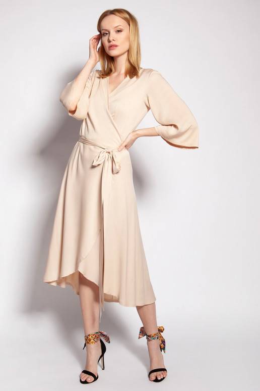 smelio-spalvos-suknele-is-lanti