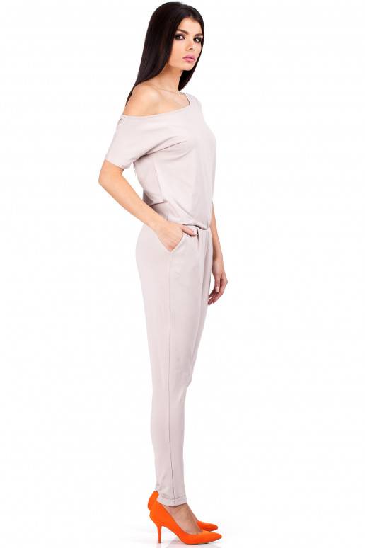 vientisas-kombinezonas-smelio-spalvos...