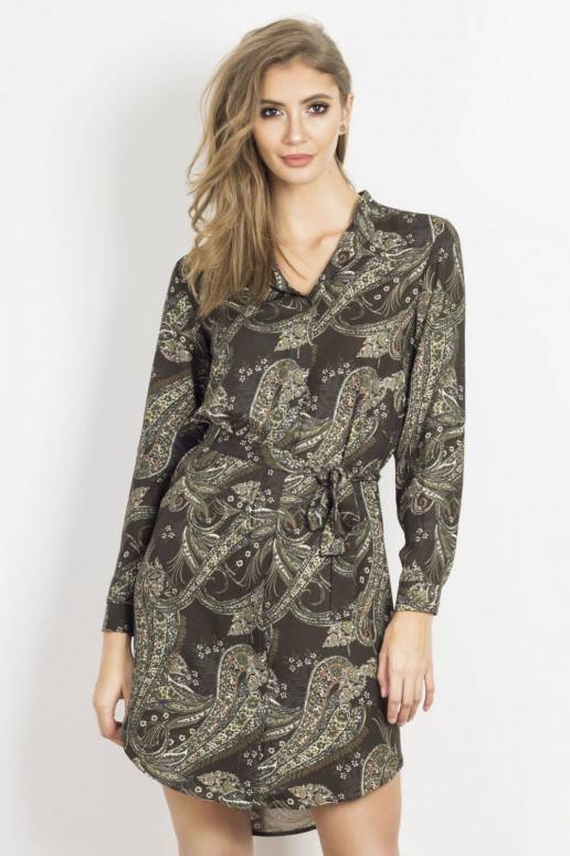 suknele-ilgomis-rankovemis-is-ivon