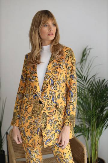 Margas švarkas iš Eteria...