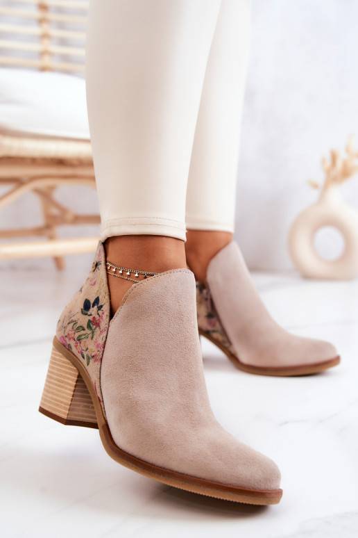 Women s Leather Boots On Block Heel Maciejka Light beige 04492 Women s Leather Boots On Block Heel Maciejka Light beige 04492