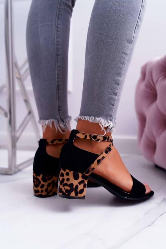 Women's Sandals On High Heel Lu Boo Black Fall In Love