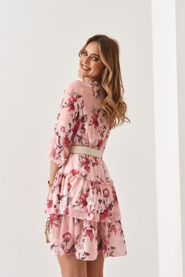 Dress with floral patterns and laces at the neckline in a pink shade 2