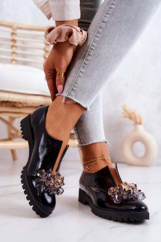 Elegant Leather Shoes With Ornament Black Cindy 