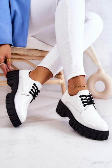 Fashionable Lacquered Shoes La.Fi White Hallie 2