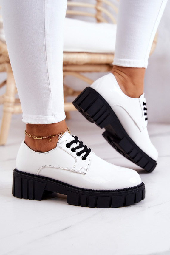Fashionable Lacquered Shoes La.Fi White Hallie