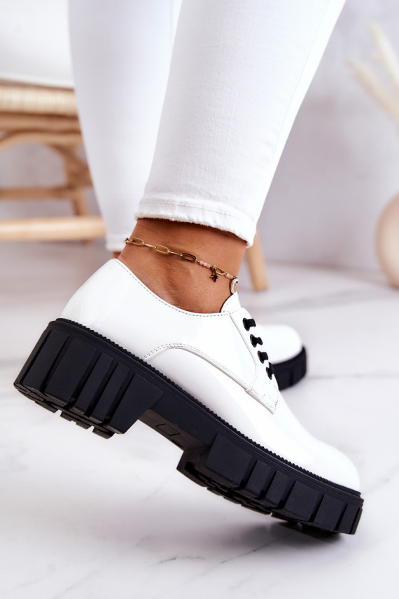 Fashionable Lacquered Shoes La.Fi White Hallie
