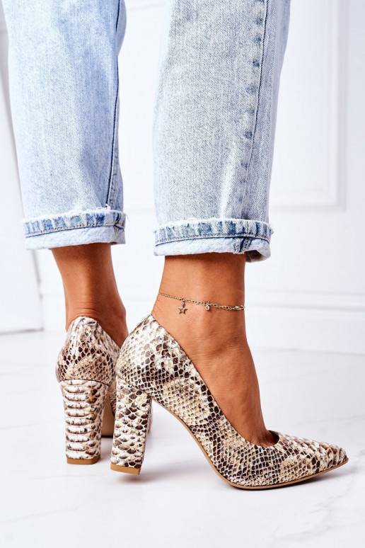Pumps With A Snake Pattern Lewski Shoes 2453 Gold Pumps With A Snake Pattern Lewski Shoes 2453 Gold