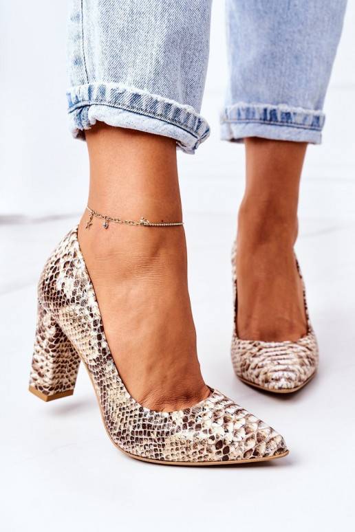 Pumps With A Snake Pattern Lewski Shoes 2453 Gold Pumps With A Snake Pattern Lewski Shoes 2453 Gold