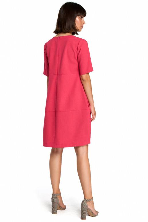 Laisvai krentanti suknelė iš BE