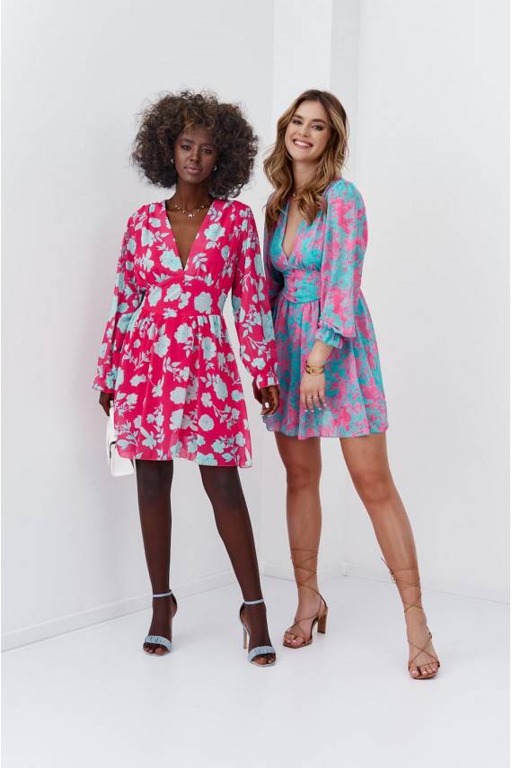 Dress with floral patterns in pink-blue