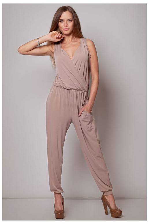 Lengvo audinio kombinezonas iš Figl