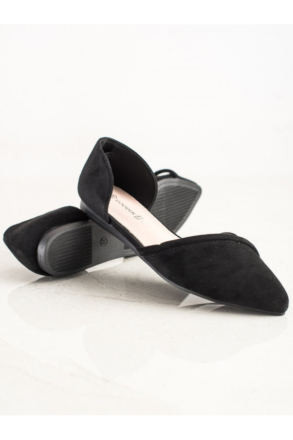 Suede ballerinas with Cut Out design elements 