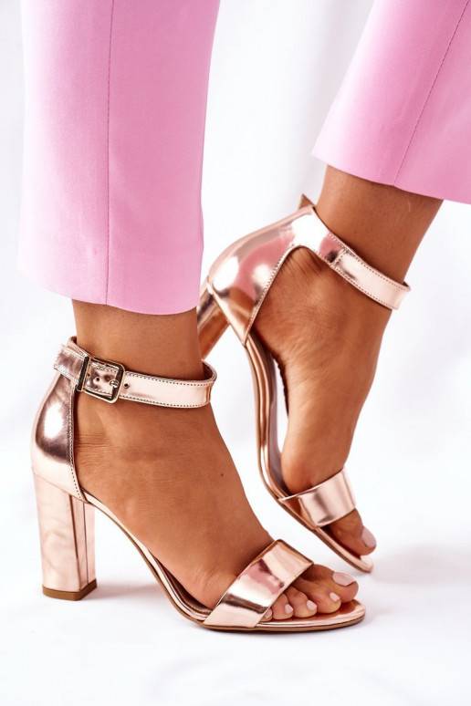 Classic Leather Sandals On Block Heel Laura Messi 1760 Champagne Classic Leather Sandals On Block Heel Laura Messi 1760 Champagne