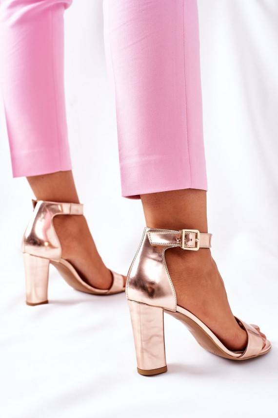 Classic Leather Sandals On Block Heel Laura Messi 1760 Champagne