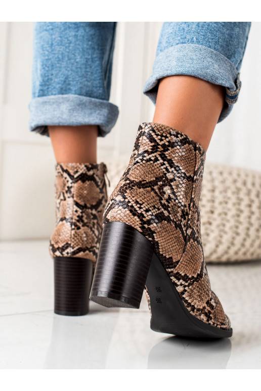 boots with imitation snake skin with heels