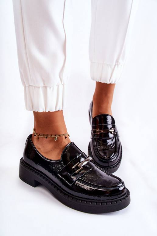 Lacquered Shoes With Silver Ornament Black Hestill