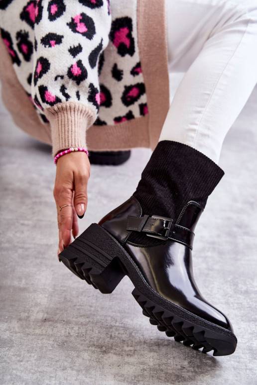 Women's Warm Boots On A Chunky Heel Black Marinela