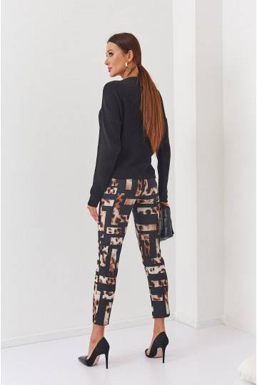 Pencil silhouette pants  with strap with with patterns fur patterns blackbeige 2