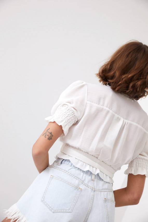 Short blouse with strap cream colors