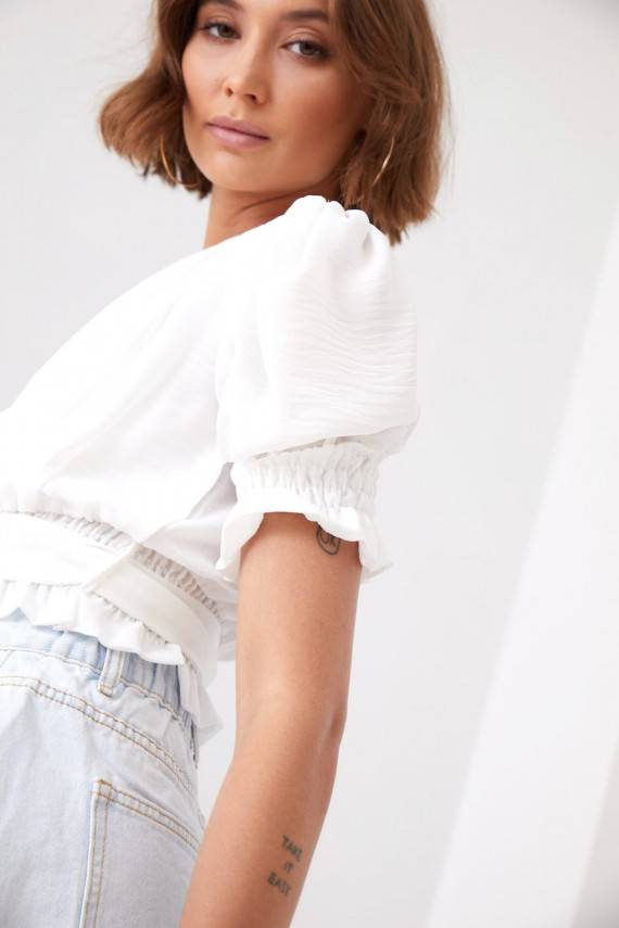 Short blouse with strap cream colors