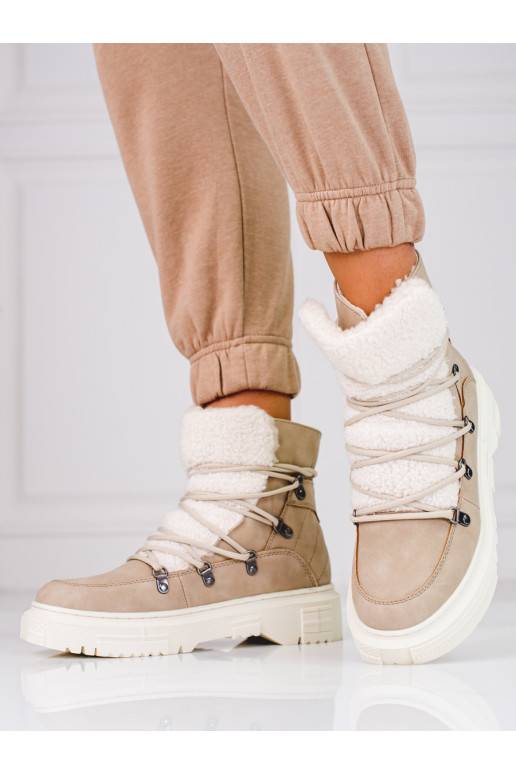 beige Women's snow boots with sheepskin Shelovet
