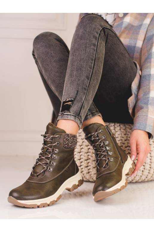 Brown color boots with platform Shelovet