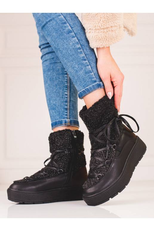 Women's snow boots with platform black Shelovet