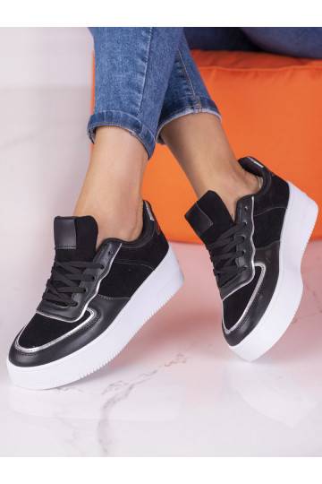 Women's boots with a high platform Shelovet