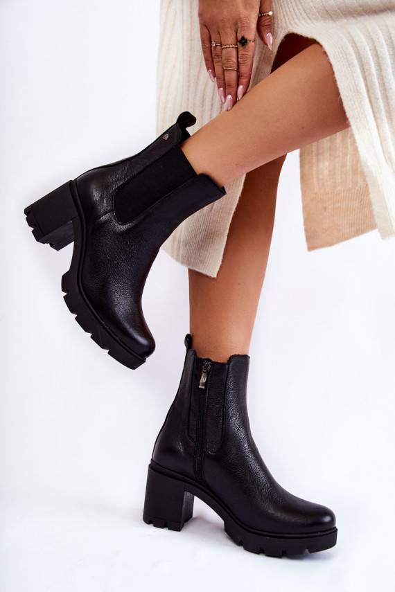 Leather Women's Boots On The Platform Black Martine