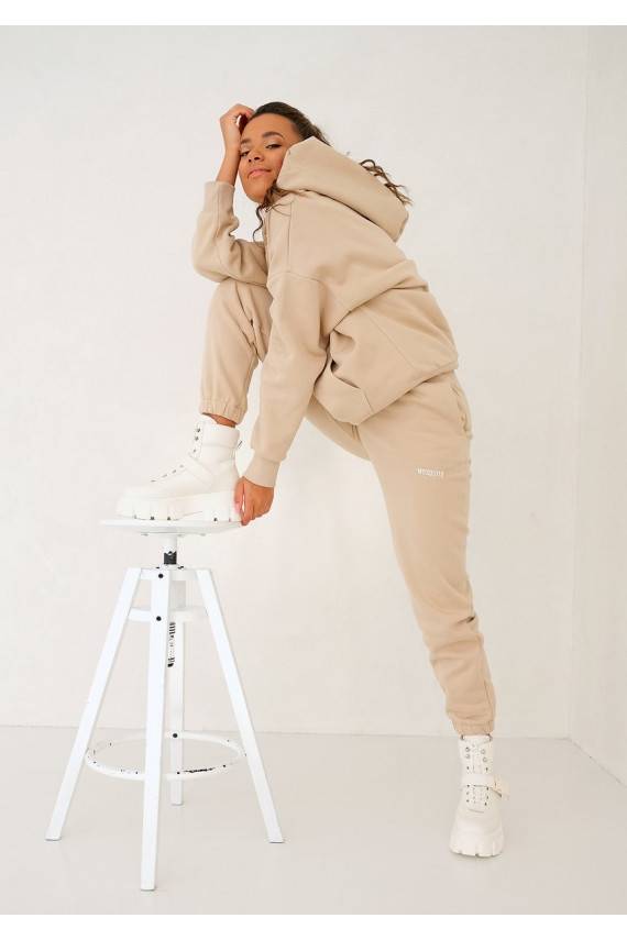 Beige warm joggers