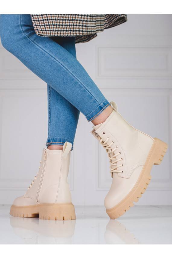beige boots na suwak Shelovet