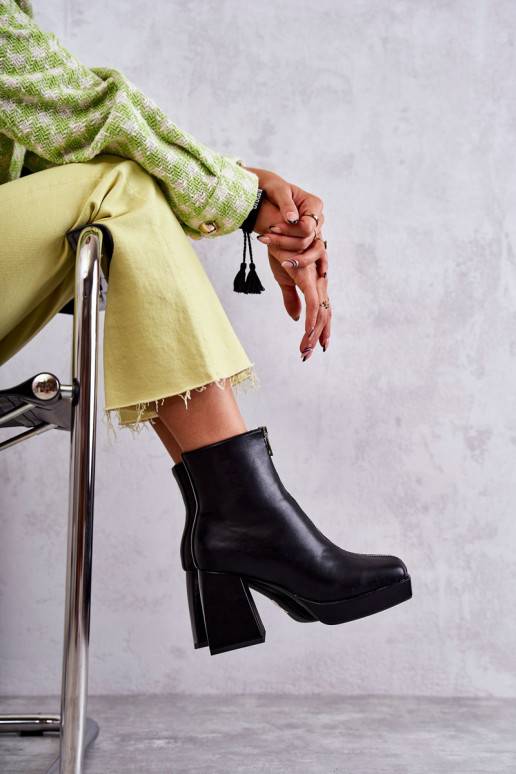 Women's Boots On Chunky Heels With A Zipper Black Carrera Women's Boots On Chunky Heels With A Zipper Black Carrera