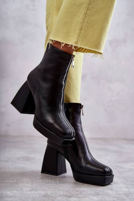 Women's Boots On Chunky Heels With A Zipper Black Carrera Women's Boots On Chunky Heels With A Zipper Black Carrera
