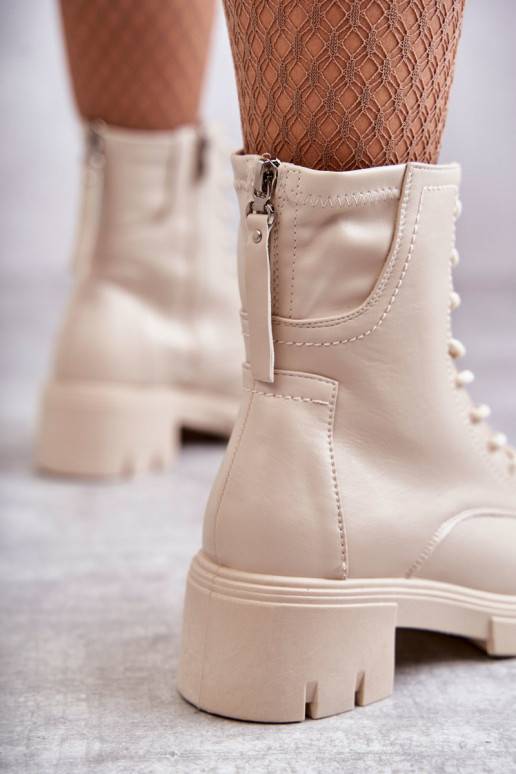 Leather boots with a zipper in beige Tonje
