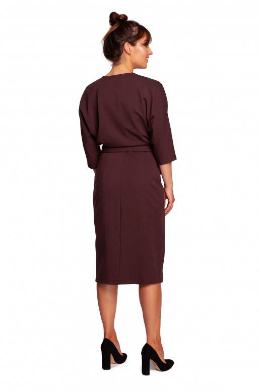 Rudos spalvos suknelė  su dirželiu...