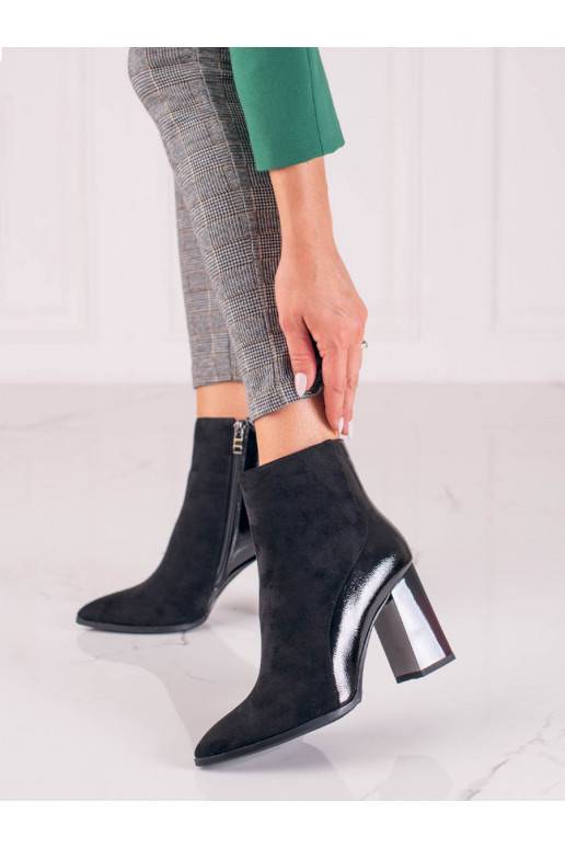 Women's shoes  Shelovet on the heel