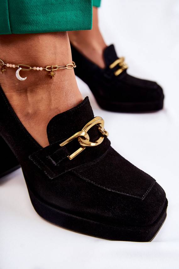 Suede Pumps With A Decorative Chain Laura Messi 2444 Black